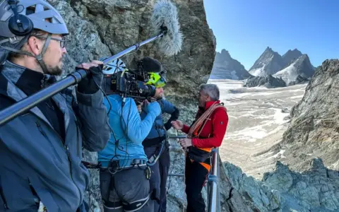 Tonassistent für Bergfilm in den Schweizer Alpen