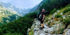 Kameraassistent in der Hohen Tatra für Bergfilm